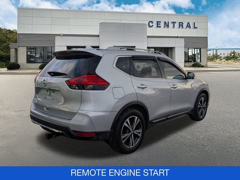 Used 2017 Nissan Rogue SL w/ SL Premium Package image 8