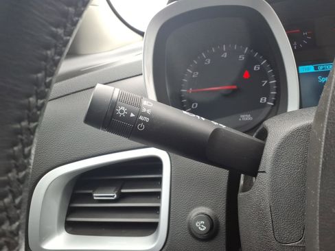 Used 2017 Chevrolet Equinox LT w/ Convenience Package image 15