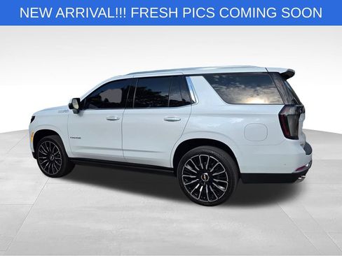 Used 2026 Chevrolet Tahoe High Country AWD/4WD image 14