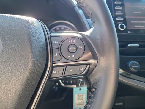 Used 2021 Toyota Camry SE image 24