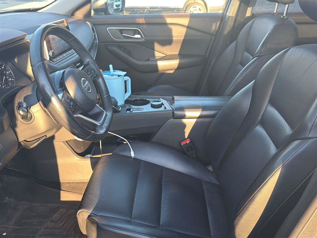 Used 2021 Nissan Rogue SV w/ Premium Package AWD/4WD image 10