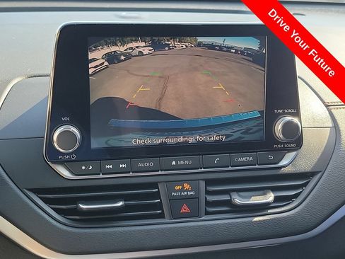 Used 2022 Nissan Altima 2.5 SR w/ Midnight Edition Package FWD image 12