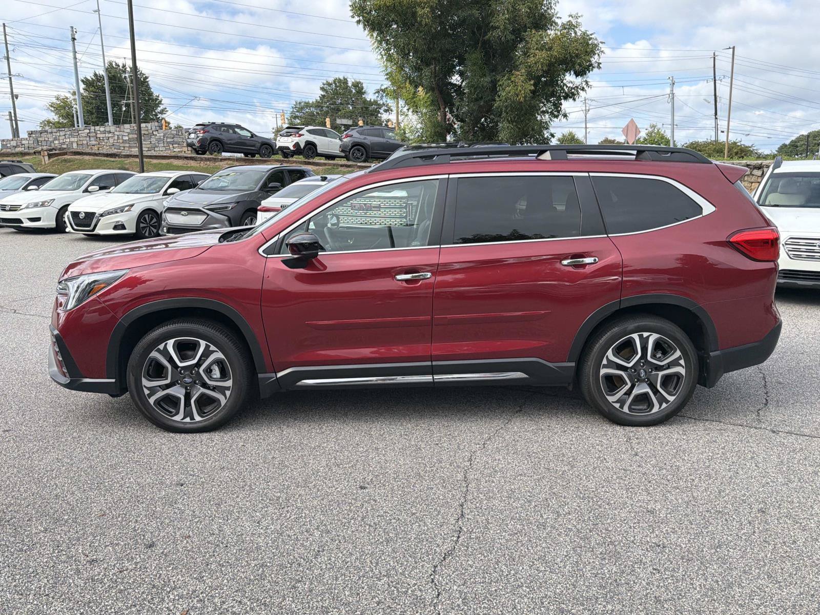 Used 2025 Subaru Ascent Touring w/ Popular Package #1 AWD/4WD image 6
