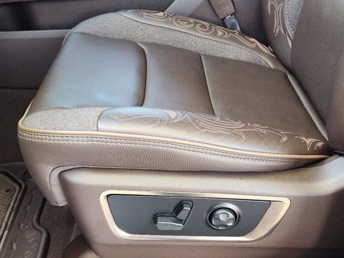 Used 2025 RAM 1500 Limited image 26