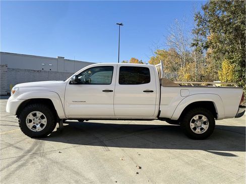 Used 2015 Toyota Tacoma 4x4 Double Cab image 1