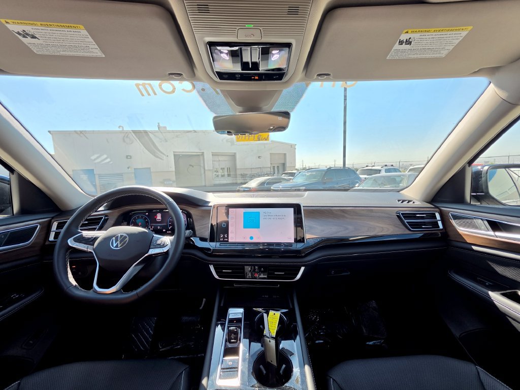 Certified 2026 Volkswagen Atlas SE FWD image 19