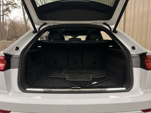 Used 2019 Audi Q8 Premium w/ Convenience Package image 27