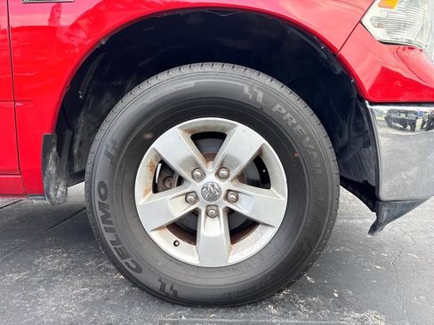 Used 2020 RAM 1500 Classic SLT AWD/4WD image 30