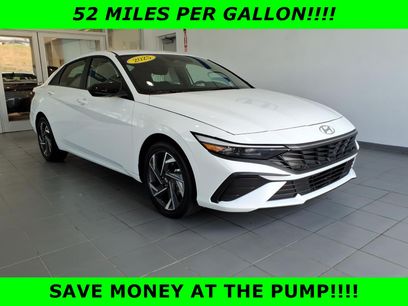 Certified 2025 Hyundai Elantra SEL