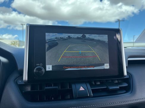 Used 2023 Toyota RAV4 XLE AWD/4WD image 22
