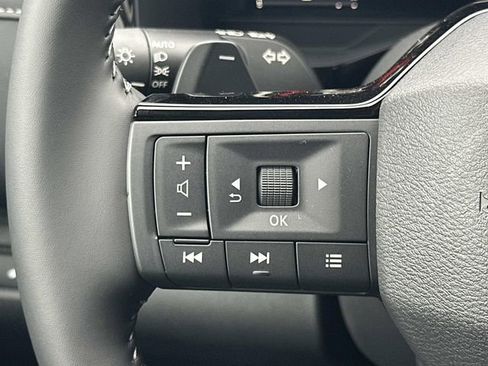 New 2026 Nissan Pathfinder SL image 24