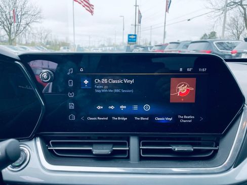 Used 2024 Chevrolet Trax LT w/ Driver Confidence Package image 19