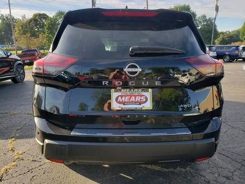 New 2026 Nissan Rogue SV image 5