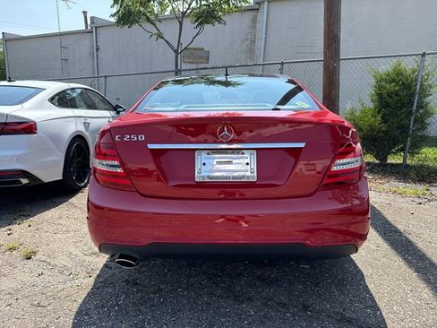 Used 2013 Mercedes-Benz C 250 Coupe image 3