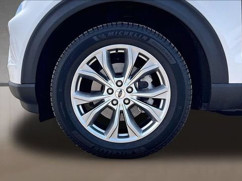 Used 2020 Ford Explorer XLT w/ Equipment Group 202A AWD/4WD image 8