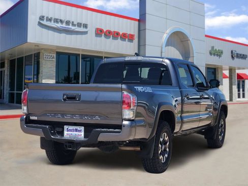 Used 2020 Toyota Tacoma TRD Off-Road w/ Technology Package AWD/4WD image 5