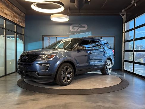 Used 2018 Ford Explorer Sport w/ Equipment Group 401A AWD/4WD image 7