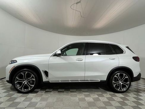 Certified 2024 BMW X5 xDrive40i w/ Executive Package image 4