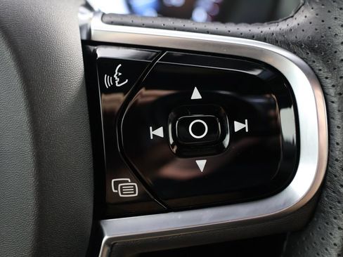Used 2019 Volvo XC60 T5 Inscription AWD/4WD image 12