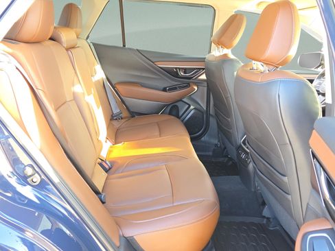 Used 2025 Subaru Outback Touring XT w/ Popular Package #2 image 18