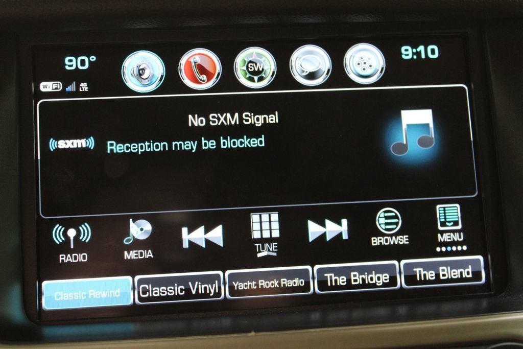 Used 2017 GMC Yukon Denali w/ Open Road Package AWD/4WD image 32