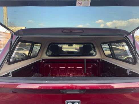 Used 2017 RAM 1500 Express AWD/4WD image 11