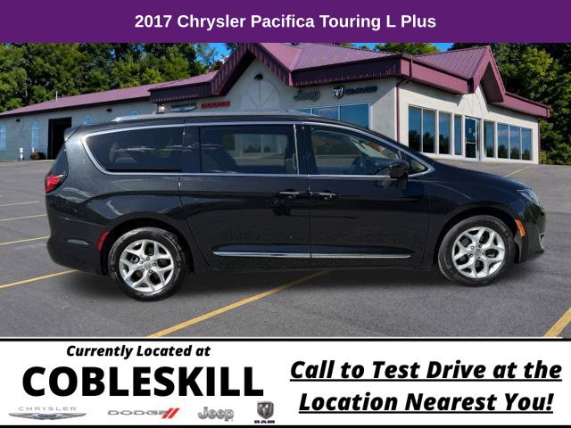 Used 2017 Chrysler Pacifica Touring-L Plus FWD image 4