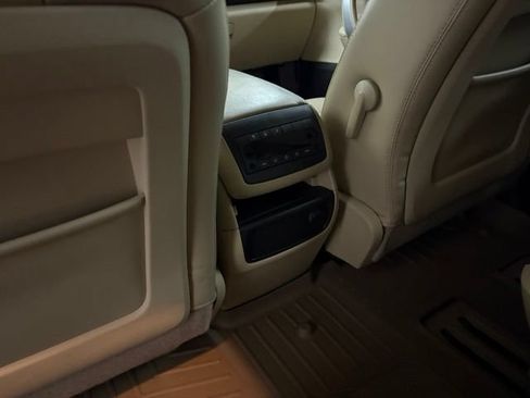 Used 2012 GMC Acadia SLT FWD image 35