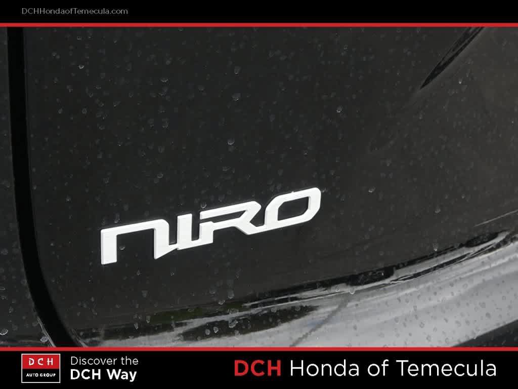 Used 2024 Kia Niro LX FWD image 7