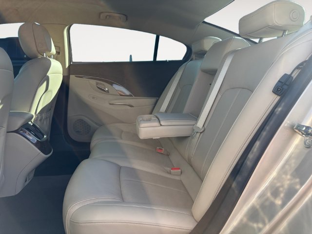 Used 2014 Buick LaCrosse Premium w/ Driver Confidence Package FWD image 13