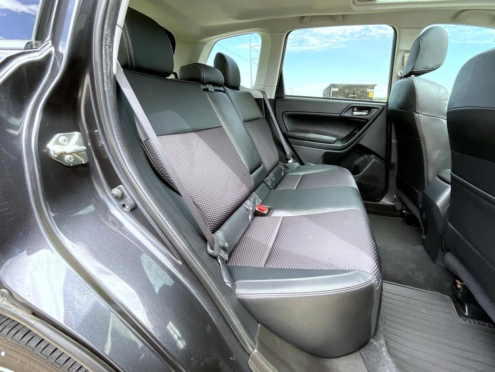 Used 2017 Subaru Forester 2.0XT Premium AWD/4WD image 19