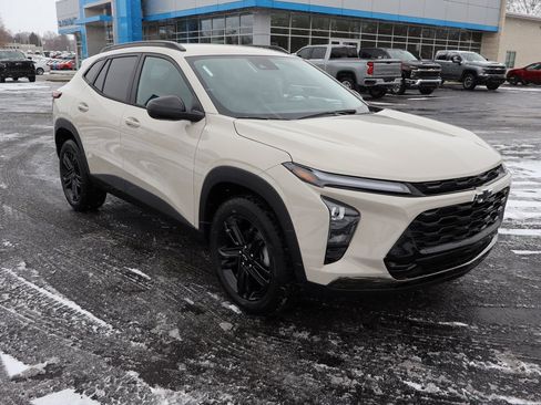 New 2026 Chevrolet Trax ACTIV w/ Driver Confidence Package image 2