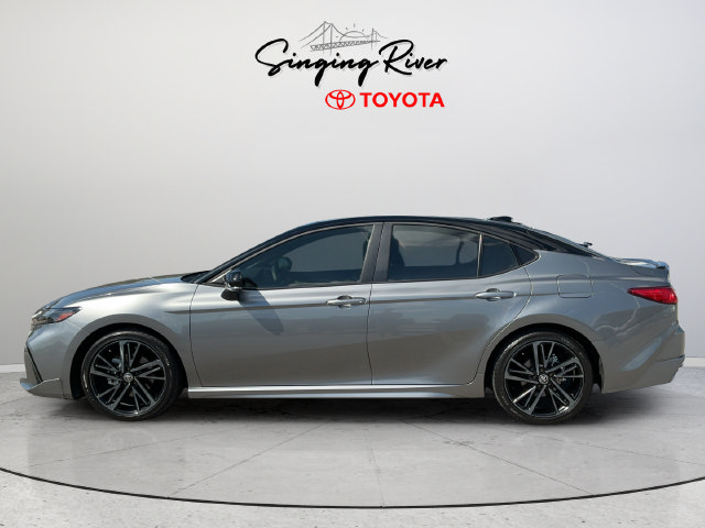 Used 2026 Toyota Camry XSE FWD image 4