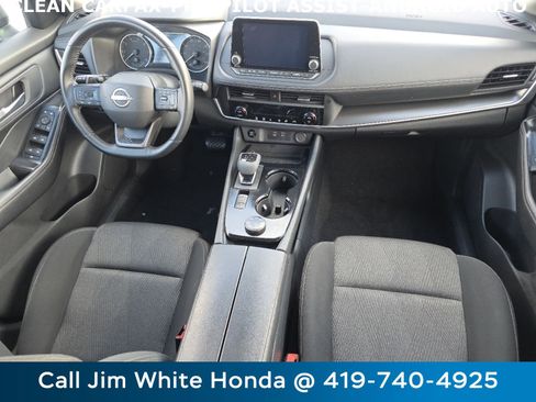 Used 2025 Nissan Rogue SV image 23