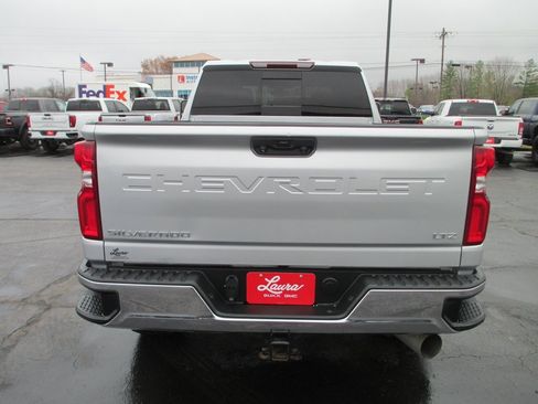 Used 2021 Chevrolet Silverado 2500 LTZ image 5