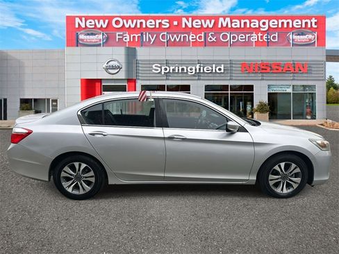 Used 2013 Honda Accord LX image 4