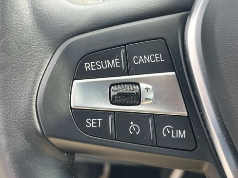 Used 2024 BMW 330e xDrive 330e xDrive Plug-In Hybrid AWD image 38