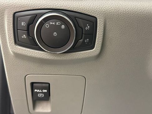 Used 2019 Ford F150 XL w/ Equipment Group 101A Mid AWD/4WD image 15