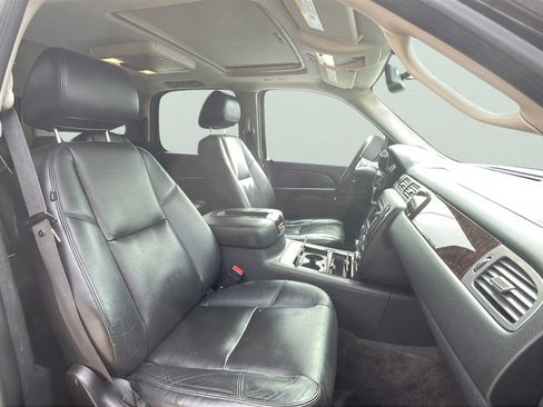 Used 2010 GMC Yukon Denali AWD/4WD image 21