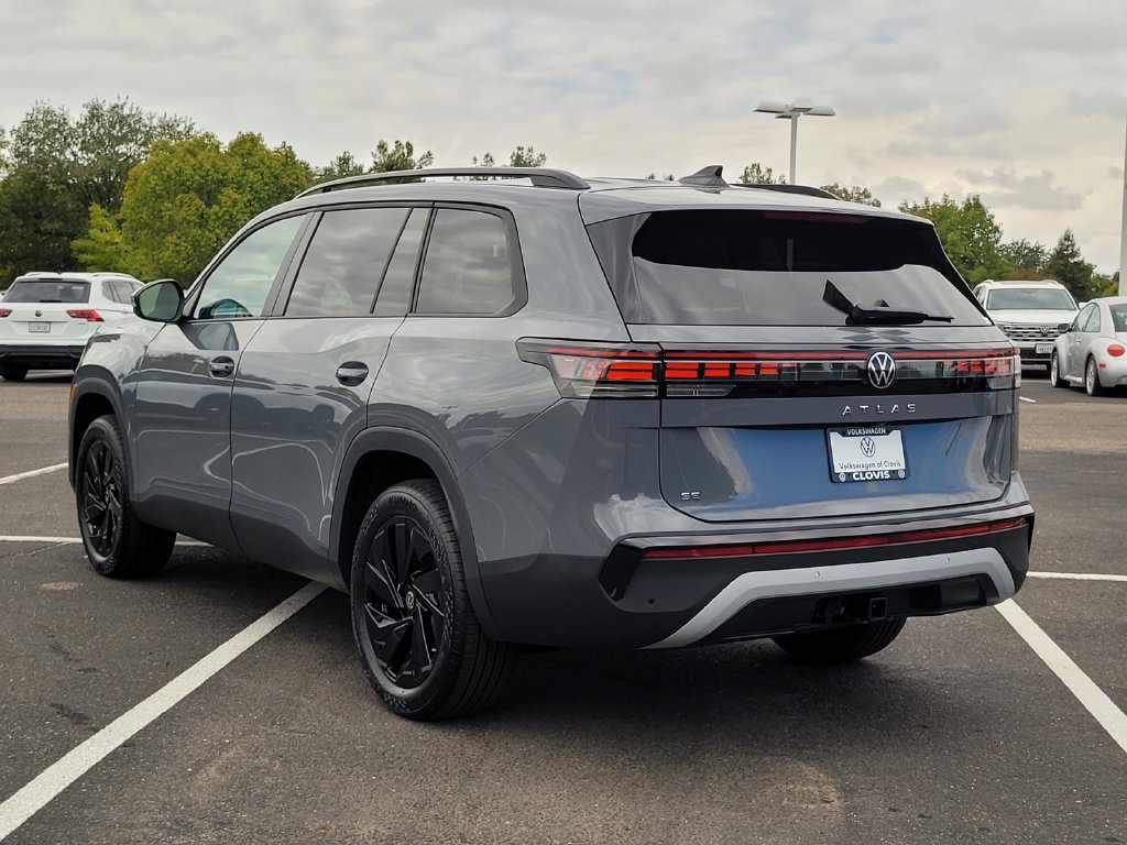 New 2027 Volkswagen Atlas SE FWD image 7