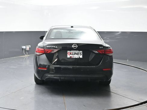 Used 2024 Nissan Sentra SV FWD image 12