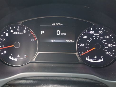 Used 2018 Kia Soul ! w/ Tech Package FWD image 9
