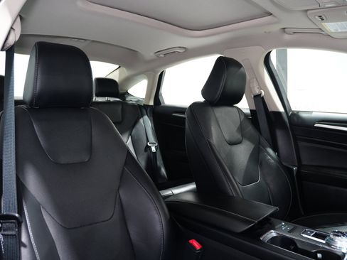 Used 2020 Ford Fusion Energi Titanium image 14