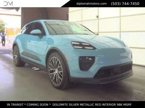 Used 2025 Porsche Macan 4 Electric AWD/4WD image 4