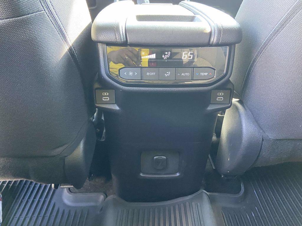 Used 2025 Toyota Grand Highlander FWD image 22