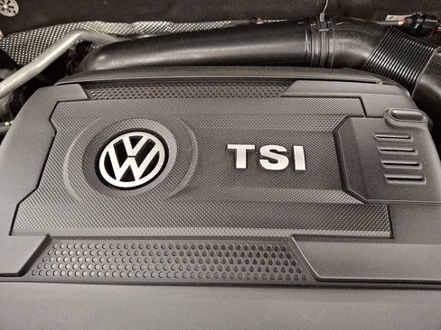 Used 2017 Volkswagen Passat 1.8T R-Line FWD image 26