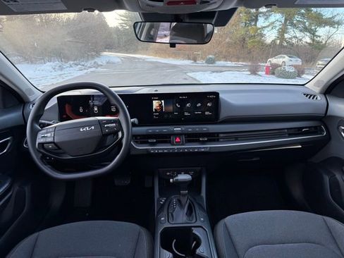 Certified 2025 Kia K4 LXS image 5