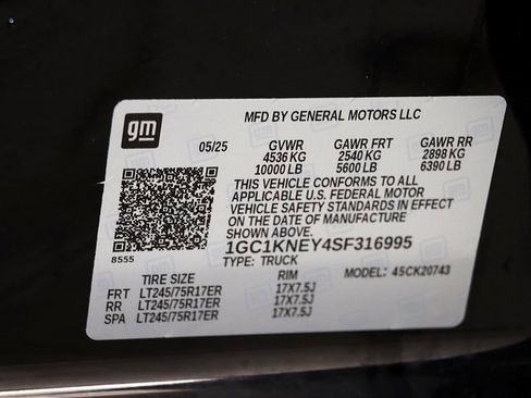 Certified 2025 Chevrolet Silverado 2500 LT w/ Convenience Package image 29