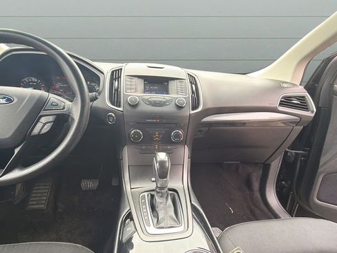 Used 2017 Ford Edge SE AWD/4WD image 10
