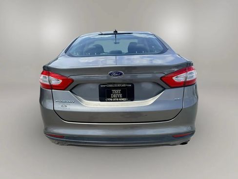 Used 2013 Ford Fusion SE FWD image 8